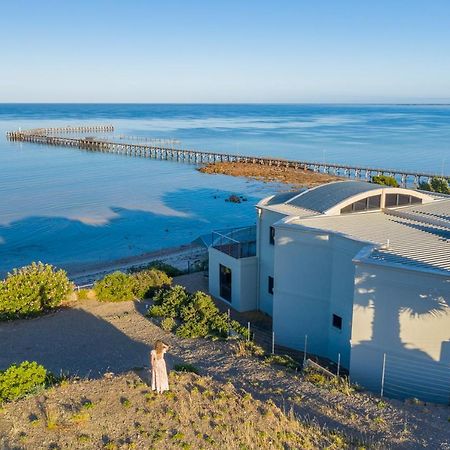 Cliff House Beachfront Villas مونتا المظهر الخارجي الصورة