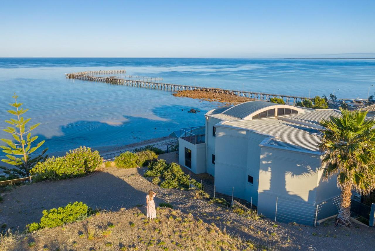 Cliff House Beachfront Villas مونتا المظهر الخارجي الصورة