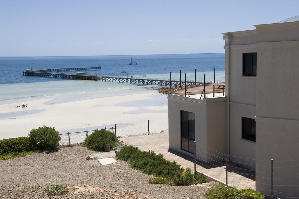 Cliff House Beachfront Villas مونتا المظهر الخارجي الصورة